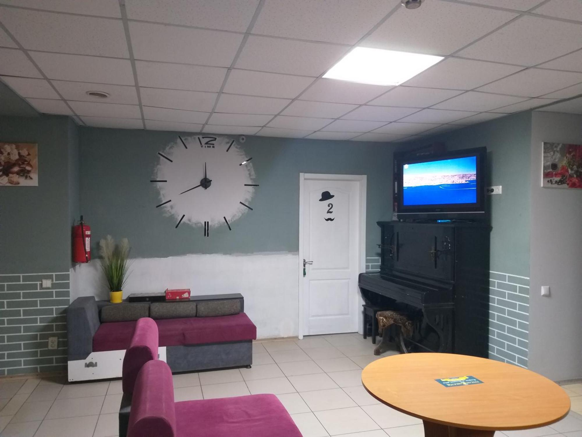 Sherlock Hotel Харьков Экстерьер фото